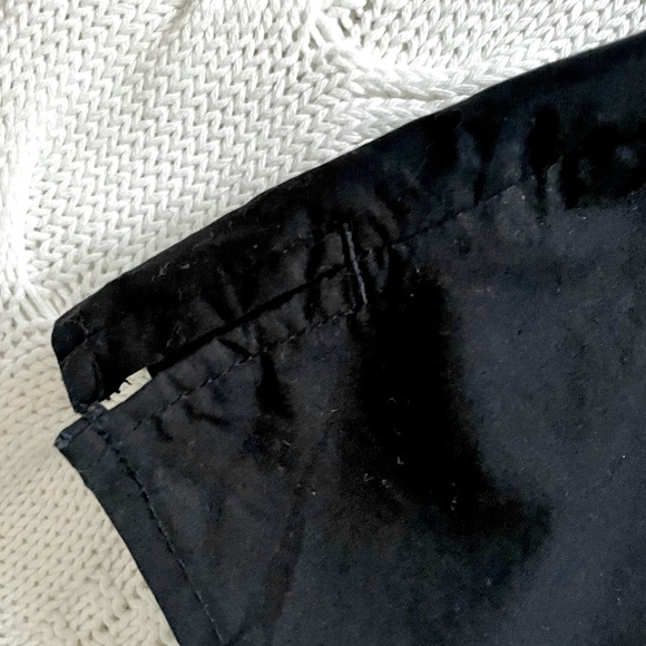 NWOT H&M Divided Women’s Black Button Down Shirt with Belt Size L - Picture 5 of 8